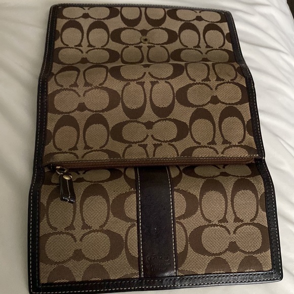 Coach wallet and check book holder - Picture 5 of 6